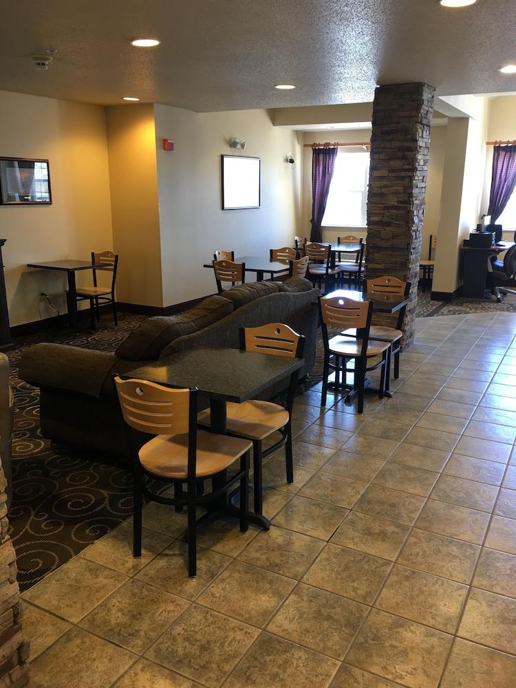 Microtel Inn & Suites By Wyndham Rice Lake Exterior photo