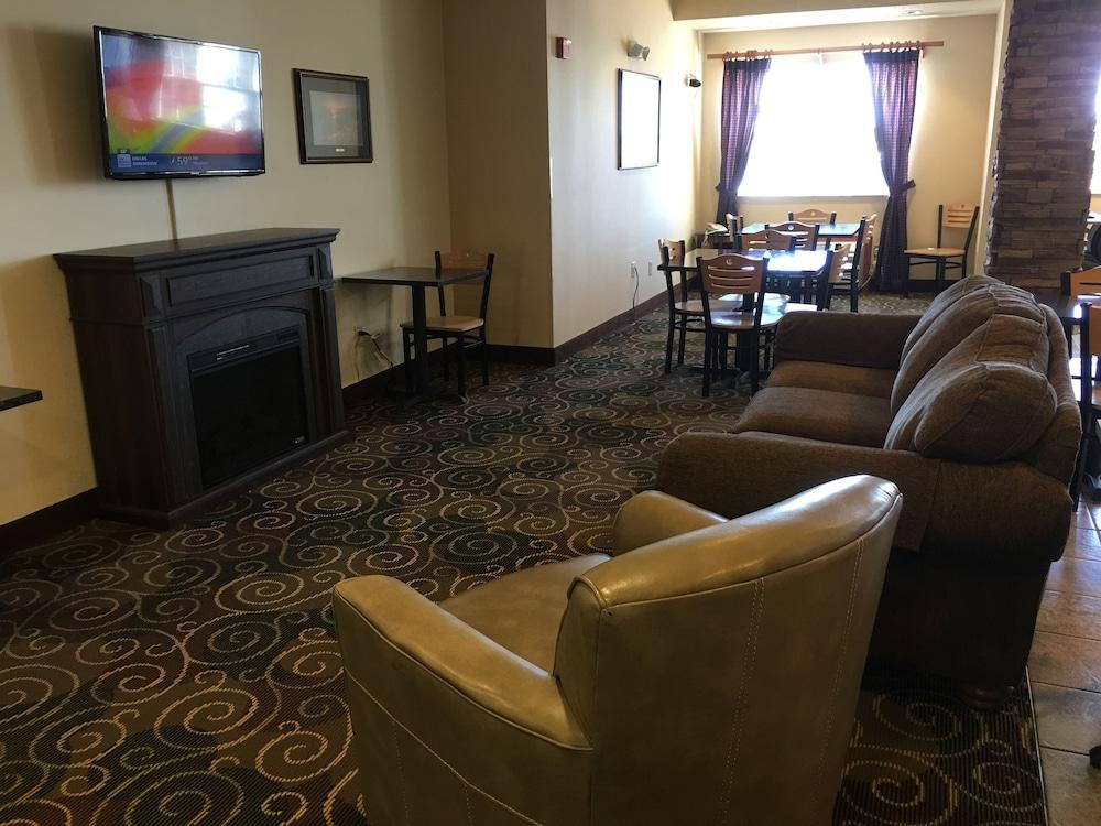 Microtel Inn & Suites By Wyndham Rice Lake Exterior photo