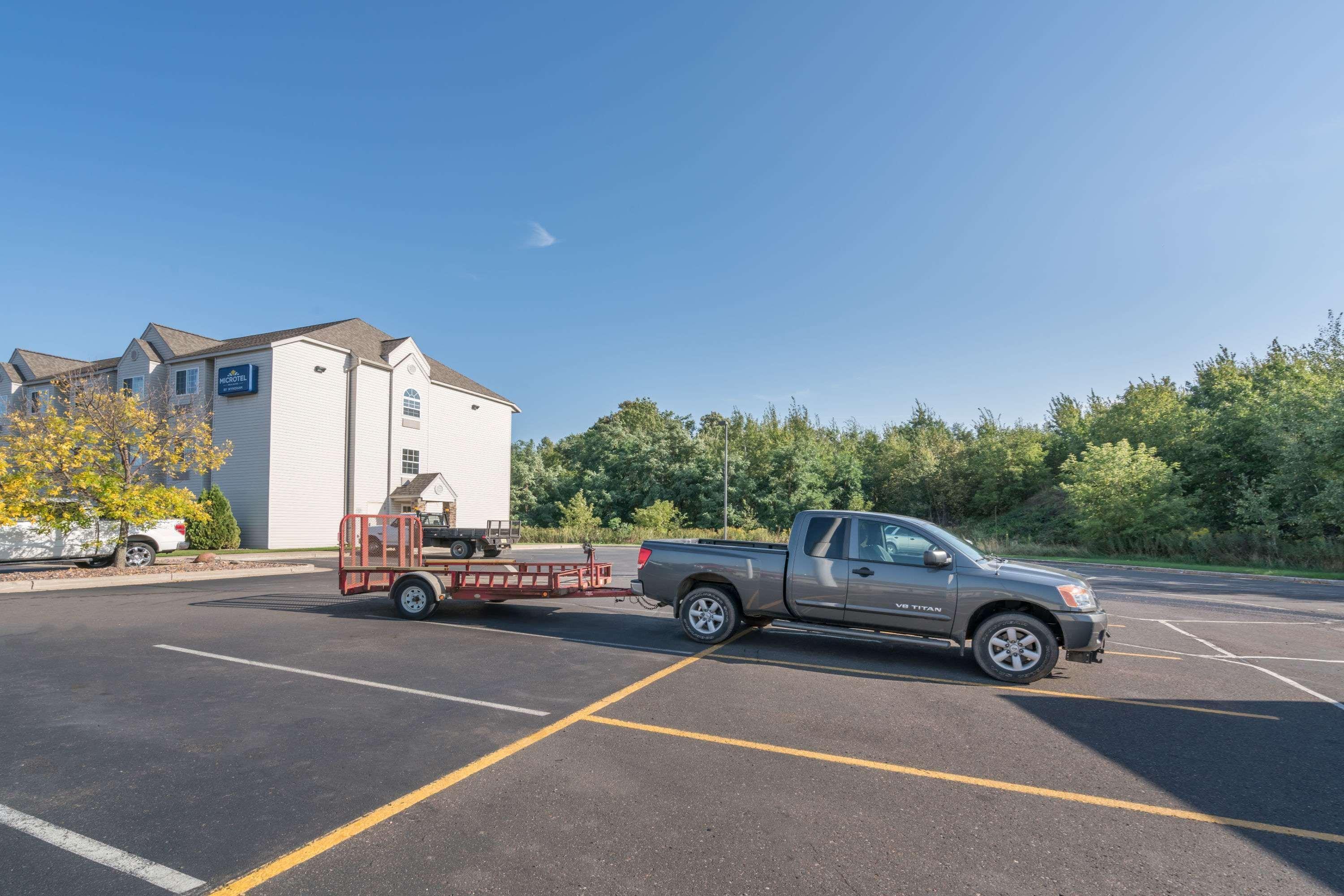 Microtel Inn & Suites By Wyndham Rice Lake Exterior photo