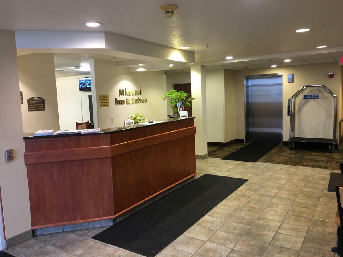 Microtel Inn & Suites By Wyndham Rice Lake Exterior photo
